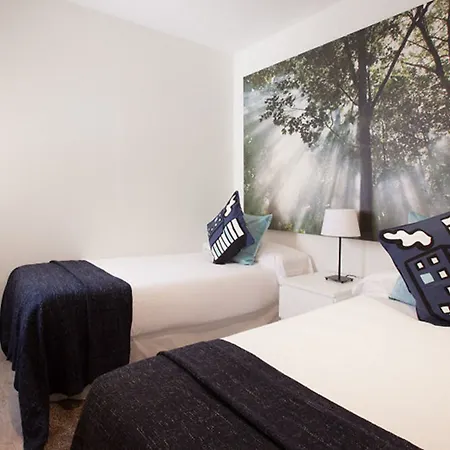 Rent Top Diagonal-aribau 3* Barcelona