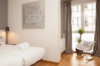 Rent Diagonal-aribau 3* 巴塞罗那