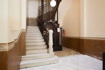 Rent Diagonal-aribau 酒店 3*