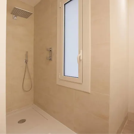 Rent Diagonal-aribau 3* 巴塞罗那
